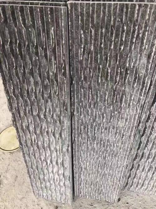 天弘石材厂大量供应精品板岩板岩流水石 流水板 青石板流水石石材价格