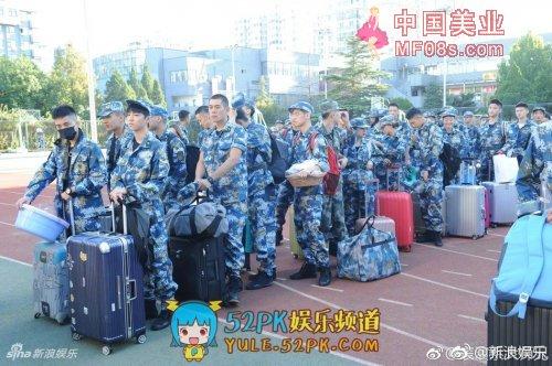 王俊凯军训照曝光 小凯m彩军装帅气十足