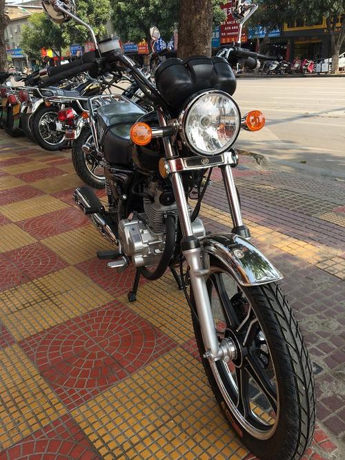 ccc证书编号 :2010011102397846 产品名称 :力帆 lf125-7e 产地 :中国