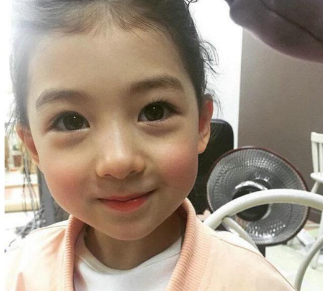 父母都是中国人生出混血宝宝,3次亲子鉴定结果不变,宝