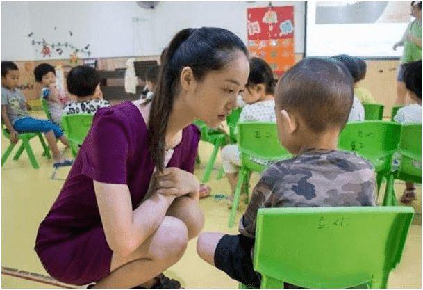 几张图完美诠释当幼师有多累,一般人都想象不到,入职一定要谨慎