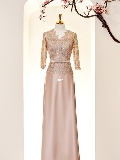 适合场景:适合室内,西式婚礼青岛妈妈装礼服_礼服_婚礼_旗袍_香槟色