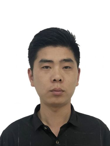 新闻 本网独家 正文人物简介:周鹏飞,男,1991年8月出生,见义勇为好人