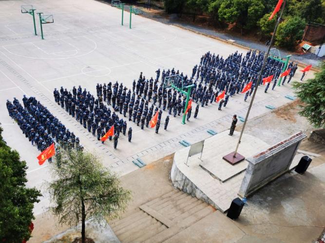 宜章县十一中学优秀学子们: 与烈日抗衡,同风雨争斗