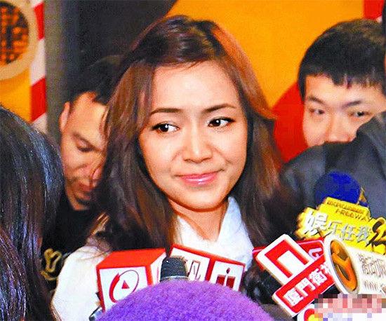 报道,侯佩岑日前偕任职花旗环球证券销售副总裁未婚夫黄伯俊(ken