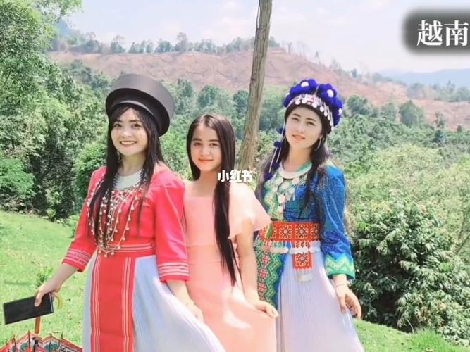 越南苗族姑娘非常可爱#笑起来真好看 是她们让#苗族文化  在东南亚