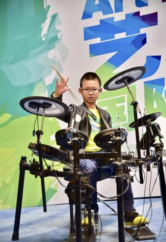 活力四射的小鼓手