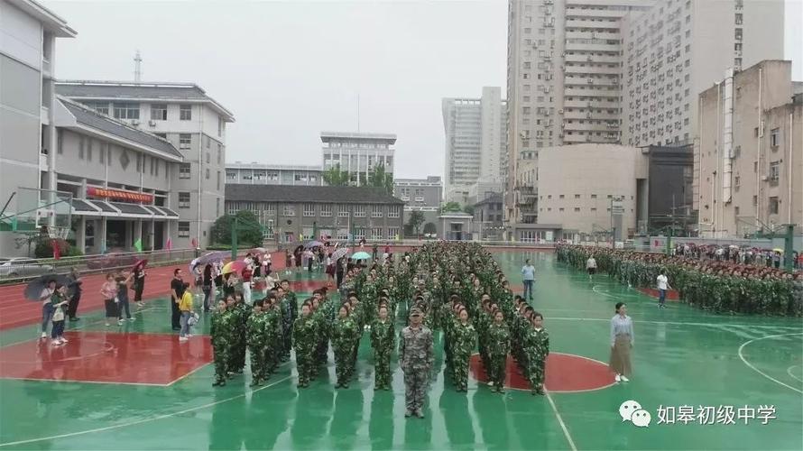 "雅"是雅德,雅智,雅言,雅兴,雅趣,是至上的品位,至尊的气度,至高的