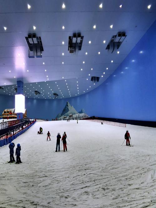 融创雪世界过除夕 写美篇 拍摄/后期:大方 地点:广州花都融创雪世界
