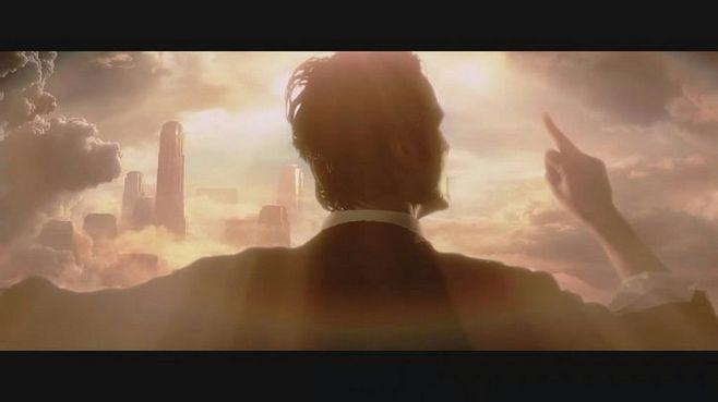 飞向天堂之前不忘向撒旦竖个中指