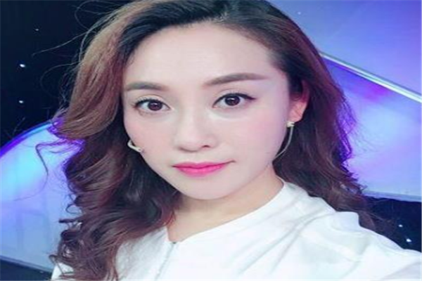 东方卫视主持人丹丹近况如何