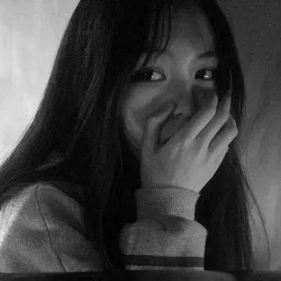微信头像女生 | 黑白超酷女头像