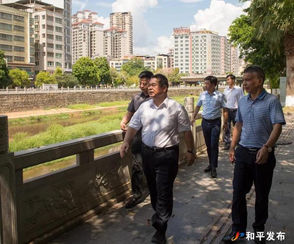 邓卓文率队调研水环境综合整治工作时强调:要全力打造