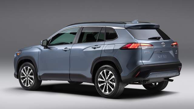 丰田全新紧凑suv卡罗拉cross专门pk日产逍客国产叫锋兰达