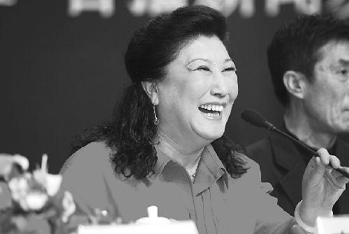 何树成,因父母感情问题最终走向"国家一级演员"