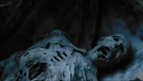 《墓地狂舞》坟墓舞者|坟墓舞者|k165图解电影]