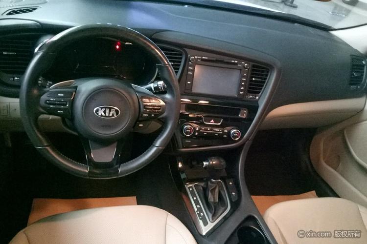 起亚k5完整中控台全景