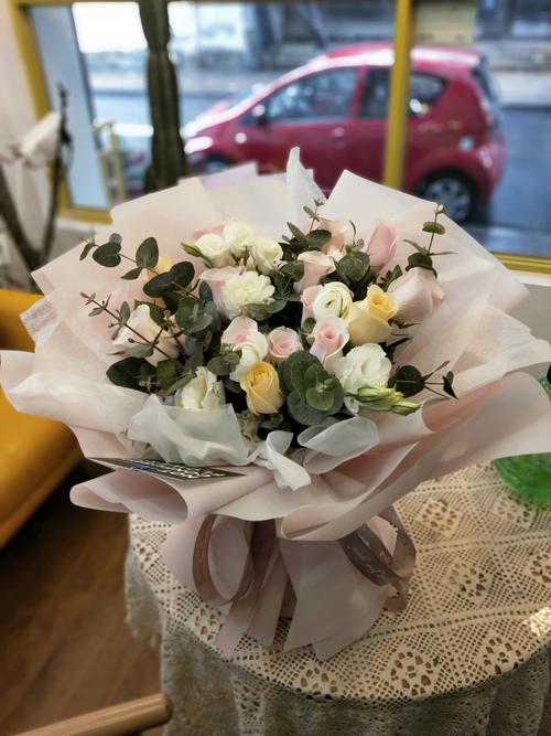 仅售158元,价值599元韩式花束送闺蜜女朋友鲜花花束送花上门金牛青羊