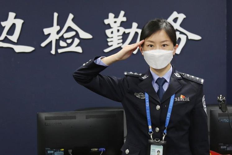 "三·八"国际妇女节·故事| 2020年重庆机场国际出入境货运航班同比