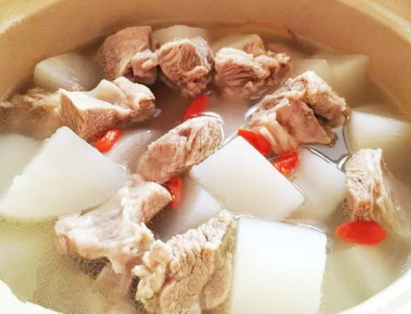 炖羊肉时,香料不可乱放,教你1招,羊肉鲜美不膻,软烂好吃