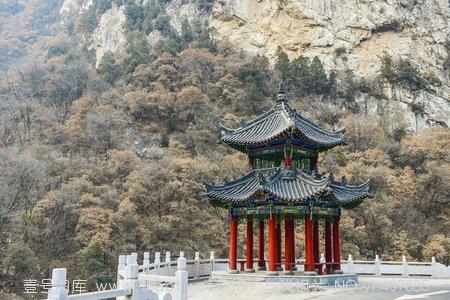 太白山古建筑凉亭 by:与我相关 no.yh407685