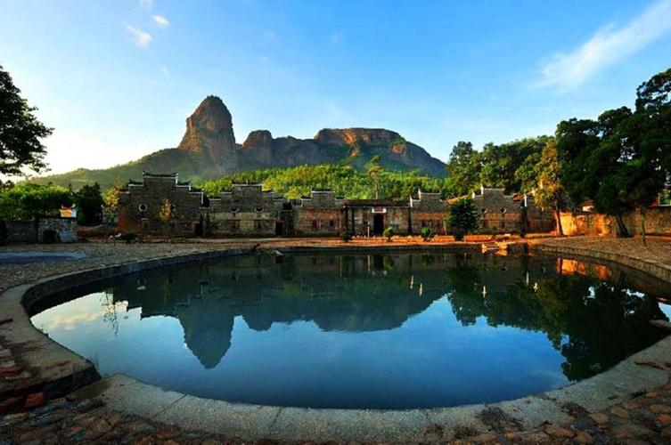 data-lemmaid="3145731">石城县 /a>,位于石城县东南部,距县城15千米