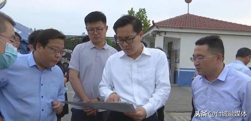 台儿庄:区委副书记 区长刘涛调研教育重点项目建设情况