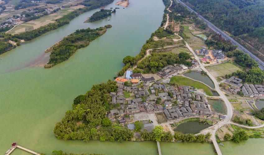 苏家围还是苏东坡后裔聚居地在这里不光可以欣赏到秀美的乡村风光还能