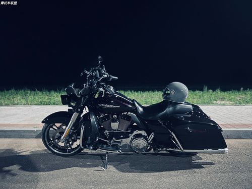 15哈雷大道滑翔 哈雷街滑