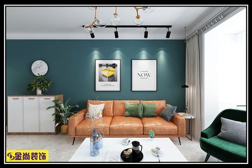 沙发背景墙没有做造型,只是刷了绿色乳胶漆,却成为整个空间的点缀,为