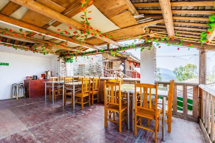 清远瑶乡民宿南岗千年瑶寨景区分店