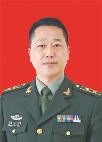 中国人民解放军71217部队赵 威 中国人民解放军73146部队陈坤丰 中国