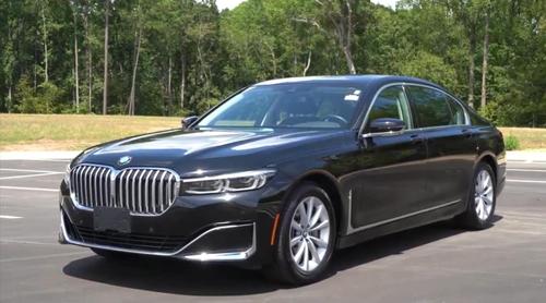 2021款全新宝马7系实车亮相:空间与奔驰s级看齐!