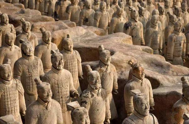 国内又出现了兵马俑外形还与西安兵马俑如出一辙有联系
