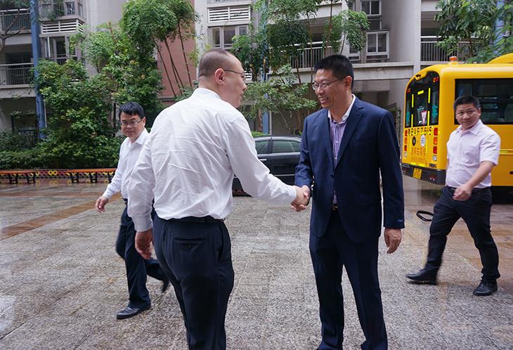 龙岗区委书记张勇率队赴南联颐养中心开展调研慰问活动