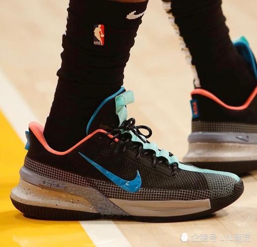 nba球星上脚精选:詹姆斯上脚使节13,杜兰特上脚kd14有点好看!