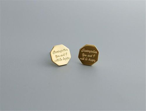 美易925银 时尚个性潮流英文刻字圆牌耳钉 简约欧美气质耳饰女 银色