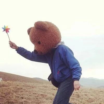 两小孩奔跑的情侣头像图片大全