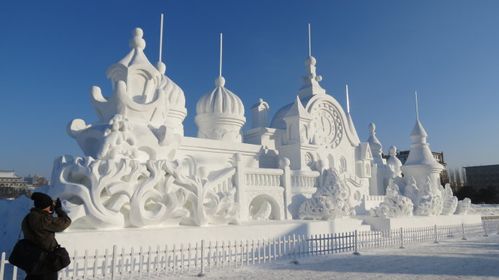 长春雪雕又添新景观