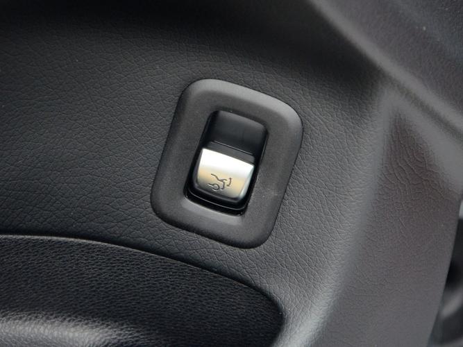 北京奔驰 奔驰glc 2016款 glc 260 4matic 豪华型