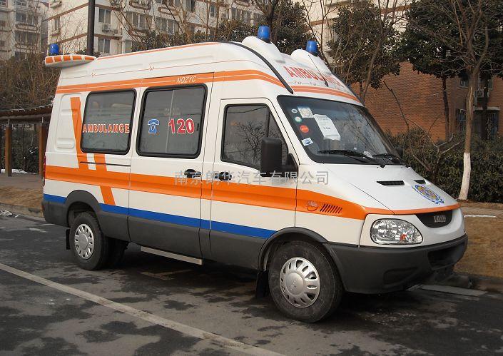 依维柯***监护型救护车