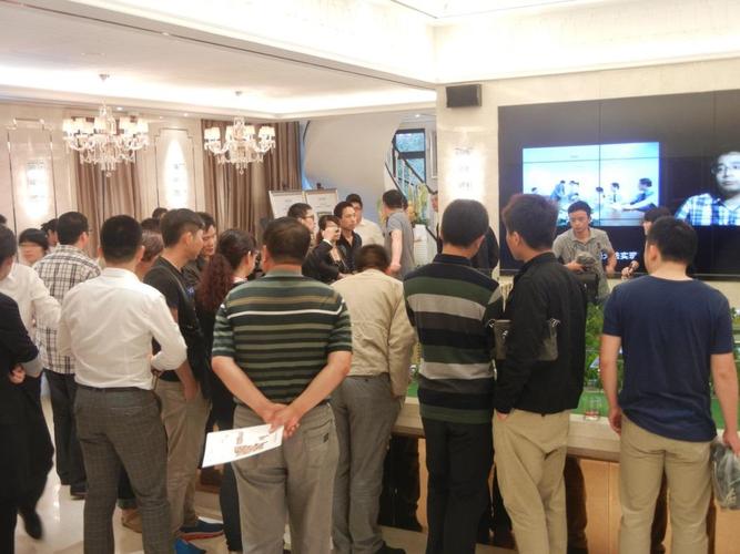 龙湖·名景台引爆新一轮抢房潮团购火爆进行中