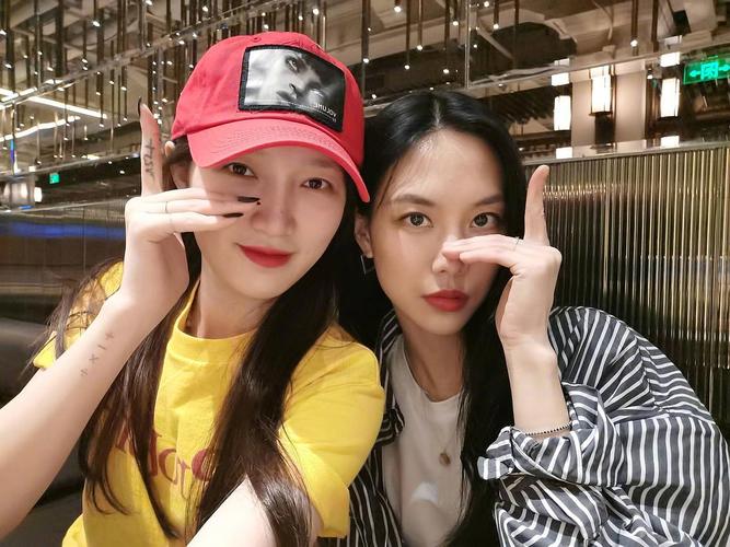 十周年快乐!今晚王霏霏和孟佳见面啦
