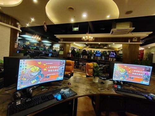 加持消防安全知识,新津区网吧电脑桌面"大变身"