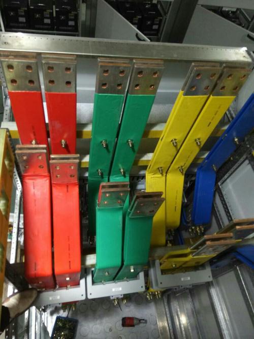 计算偏大,但是5000a电流发热严重,尽量在每台配电柜里做好散热处理