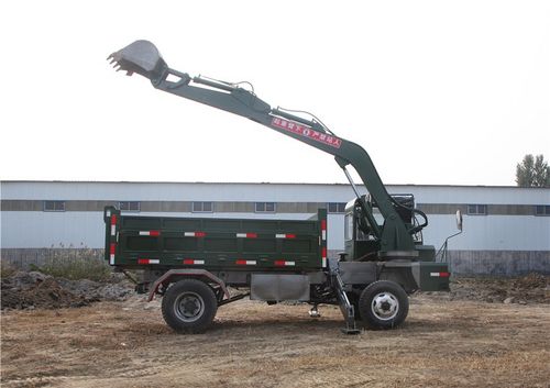 10吨四驱农用车小型随车挖四不像随车挖掘机价格