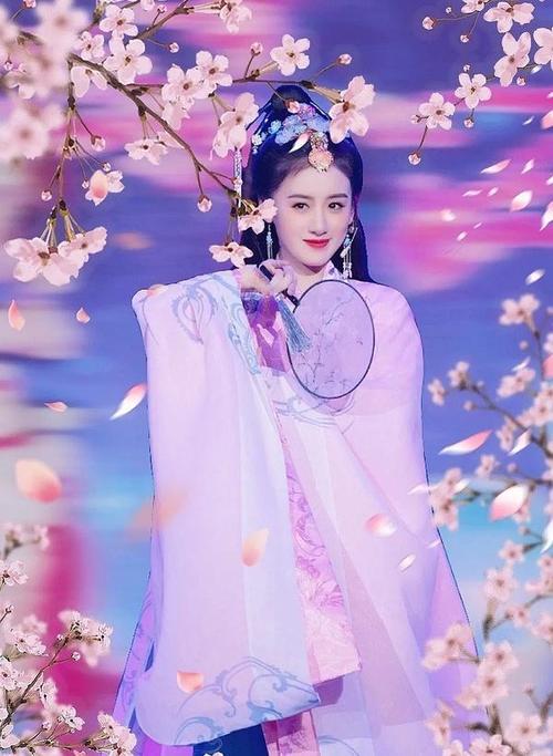 28岁袁冰妍饰貂蝉照曝光,清新典雅却藏不住妩媚,身材