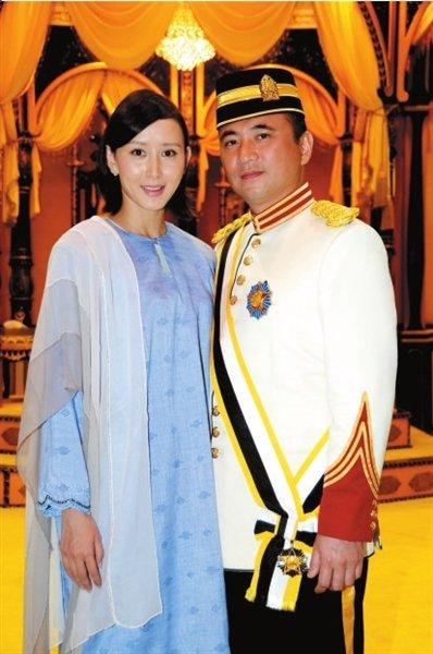 而且其家族在马来西亚也是很有地位,是马来西亚的拿督,而胡静也成为了