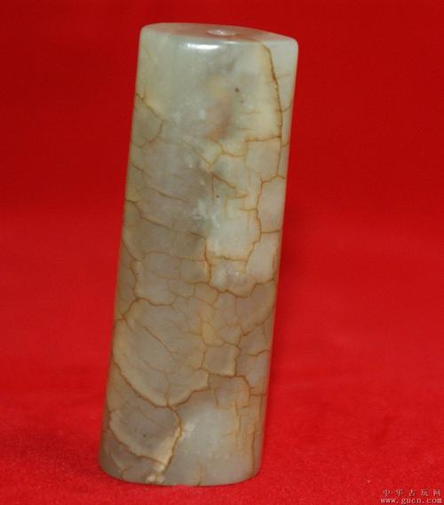 红山文化岫岩玉勒子