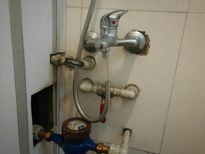 这个给太阳能上水怎么操作?